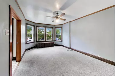 5753 W Giddings Street, Chicago, IL 60630 - Photo 7