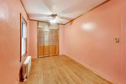 5753 W Giddings Street, Chicago, IL 60630 - Photo 11