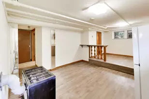5753 W Giddings St, Chicago, IL 60630 - Photo 31