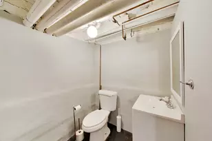 2052 N Whipple St, Chicago, IL 60647 - Photo 31