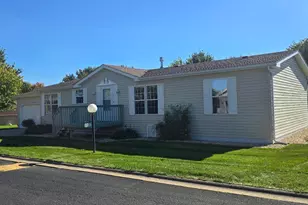 149 Cardinal Ln, Sandwich, IL 60548 - Photo 1