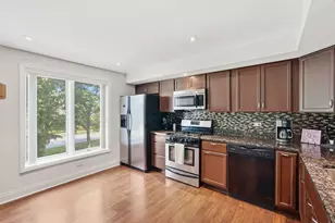 121 S Spruce Ave, Wood Dale, IL 60191 - Photo 5