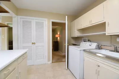 725 N Bierman Avenue, Villa Park, IL 60181 - Photo 9