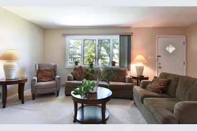 725 N Bierman Avenue, Villa Park, IL 60181 - Photo 3