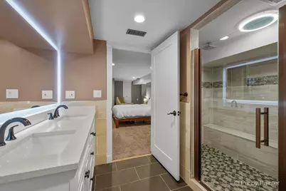 5824 N Fairfield Avenue, Chicago, IL 60659 - Photo 15