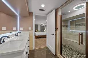 5824 N Fairfield Ave, Chicago, IL 60659 - Photo 15