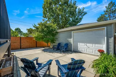 5824 N Fairfield Avenue, Chicago, IL 60659 - Photo 39