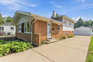 255 E Parkside Ave, Lombard, IL 60148 - Photo 1