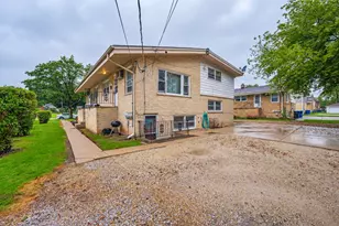 627 Ryan Ln, West Dundee, IL 60118 - Photo 39