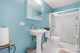 4009 Ridge Rd, Zion, IL 60099 - Photo 15