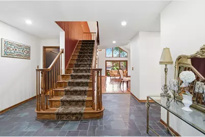 10S515 Glenn Drive, Burr Ridge, IL 60527 - Photo 5