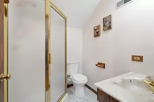 10S515 Glenn Dr, Burr Ridge, IL 60527 - Photo 31