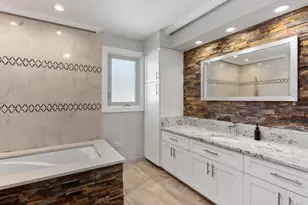 6110 S Normandy Ave, Chicago, IL 60638 - Photo 11