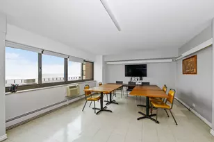 7337 S South Shore Dr, Chicago, IL 60649 - Photo 5