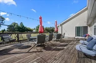 9N424 Tamara Dr, Elgin, IL 60124 - Photo 29