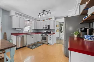 9N424 Tamara Dr, Elgin, IL 60124 - Photo 13