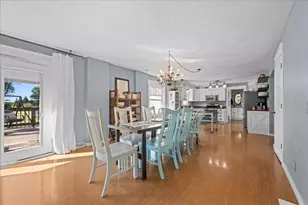 9N424 Tamara Dr, Elgin, IL 60124 - Photo 9