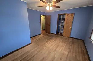 15045 Springfield Ave, Midlothian, IL 60445 - Photo 9