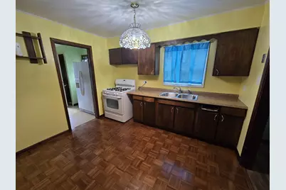 15045 Springfield Avenue, Midlothian, IL 60445 - Photo 5