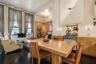 758 N Larrabee St, Chicago, IL 60654 - Photo 5