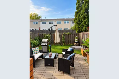 2112 Stanley Court #NONE, Schaumburg, IL 60194 - Photo 3