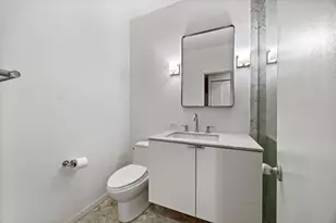 813 W Oakdale Ave, Chicago, IL 60657 - Photo 11