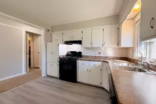 15231 Hastings Dr, Dolton, IL 60419 - Photo 5