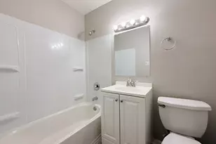 15231 Hastings Dr, Dolton, IL 60419 - Photo 9