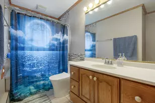 1120 S 12th Ave, Saint Charles, IL 60174 - Photo 11