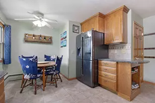 1120 S 12th Ave, Saint Charles, IL 60174 - Photo 9