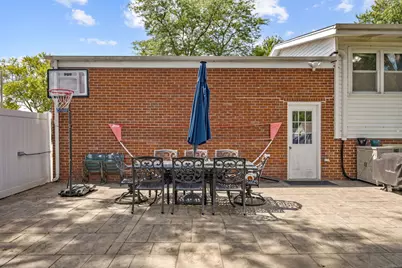 1120 S 12th Avenue, Saint Charles, IL 60174 - Photo 17