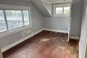 942 W Park Ave, Joliet, IL 60436 - Photo 7