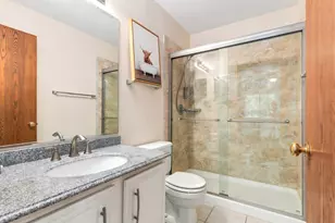 6411 Parksleg Ct, Lisle, IL 60532 - Photo 17