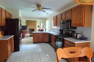 8404 Birch St, Fox Lake, IL 60020 - Photo 5