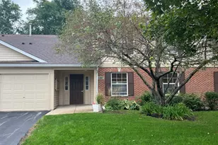1287 N Red Oak Cir, Round Lake Beach, IL 60073 - Photo 1
