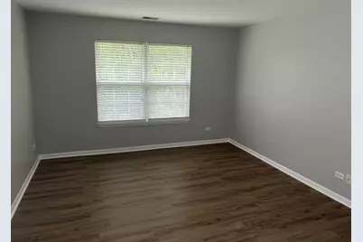1287 N Red Oak Circle #4, Round Lake Beach, IL 60073 - Photo 11