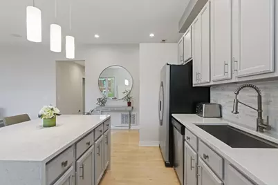 1222 N Wolcott Avenue #4S, Chicago, IL 60622 - Photo 9