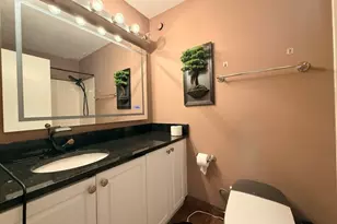 10 E Ontario St, Chicago, IL 60611 - Photo 9