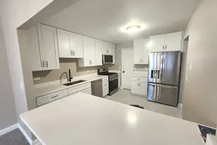 1001 Butternut Ln, Mount Prospect, IL 60056 - Photo 9