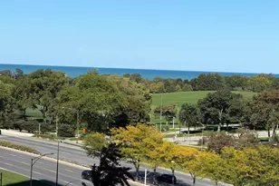 4250 N Marine Dr, Chicago, IL 60613 - Photo 31