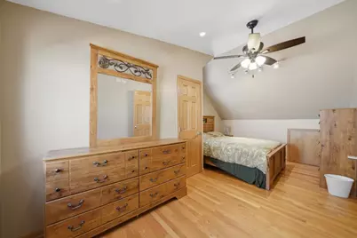 5227 S Mulligan Avenue, Chicago, IL 60638 - Photo 21