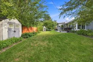 208 Mecherle Dr, Bloomington, IL 61701 - Photo 31
