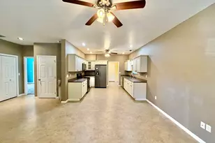 2806 Jones St, Eldorado, IL 62930 - Photo 7
