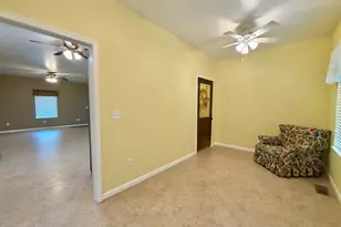 2806 Jones St, Eldorado, IL 62930 - Photo 19
