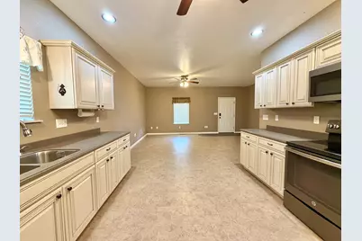 2806 Jones Street, Eldorado, IL 62930 - Photo 15
