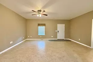 2806 Jones St, Eldorado, IL 62930 - Photo 11