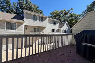 280 W Treehouse Ln, Round Lake, IL 60073 - Photo 17