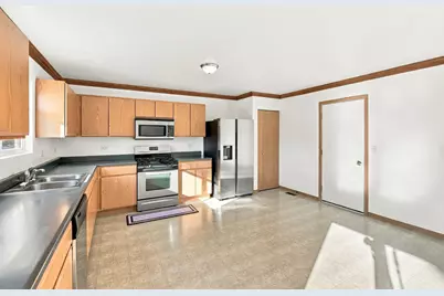 16408 Zausa Drive, Crest Hill, IL 60403 - Photo 7