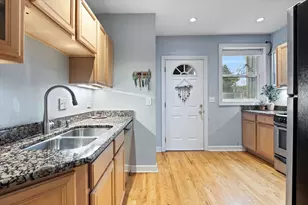 1531 W Rosemont Ave, Chicago, IL 60660 - Photo 7