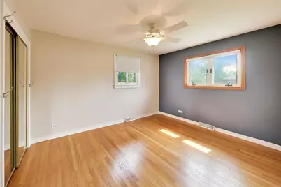 466 N Ridgeland Avenue, Elmhurst, IL 60126 - Photo 13